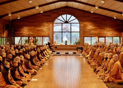 Plum Village ceremonie